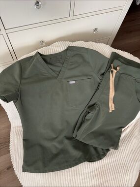 Figs moss Scrub Top & Pants with Tan Drawstring